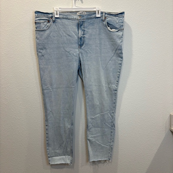 Abercrombie & Fitch Denim - Abercrombie & Fitch High Rise Skinny Jeans Light Wash Raw Hem Women’s 36x22